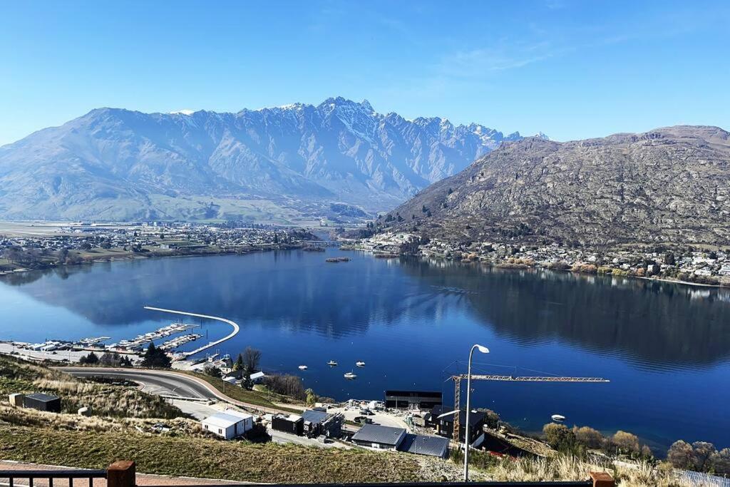Views On Florence Queenstown Exterior photo